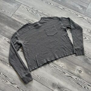 Cropped long sleeve top